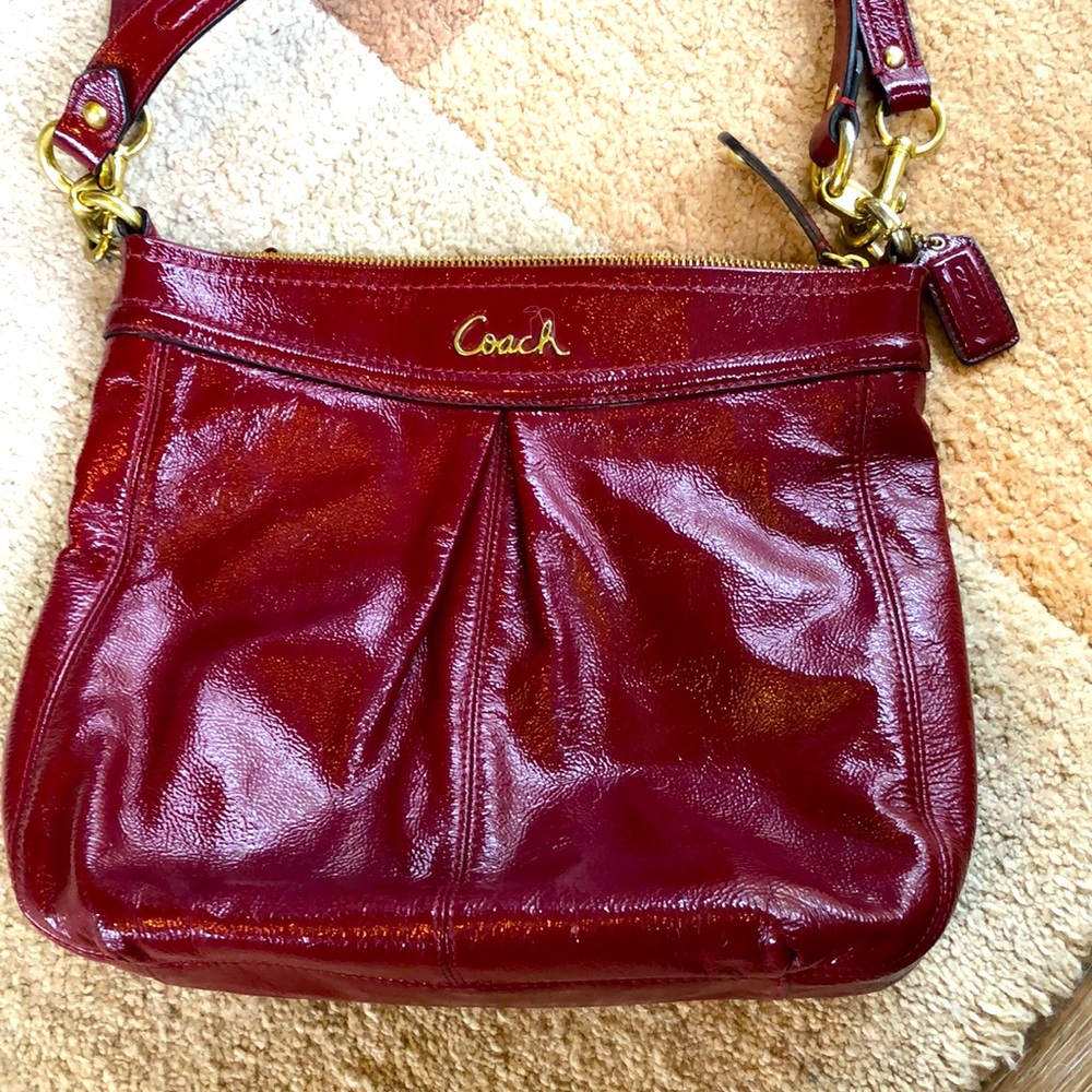 Coach red leather shoulder bag